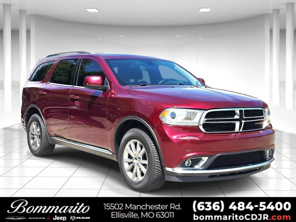 2018 Dodge Durango SXT in Red — front three-quarter view