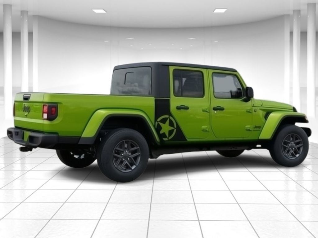 2025 Jeep Gladiator — detail view